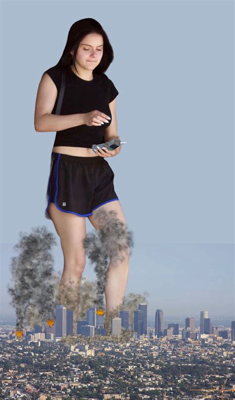 Giantess Kbella POV .